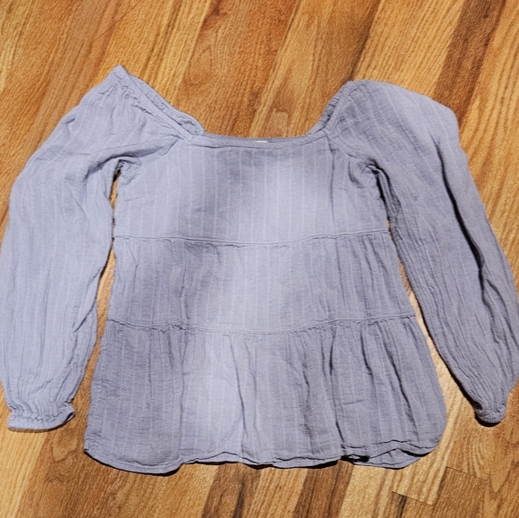 American Eagle Blouse - Picture 2 of 3